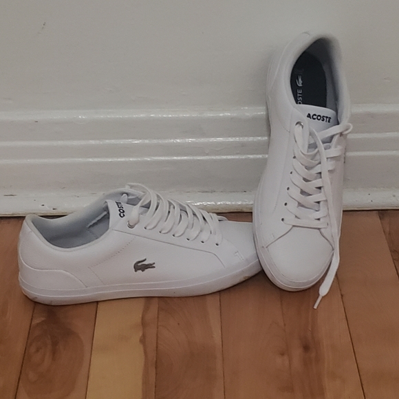 Lacoste shoes - Picture 2 of 3